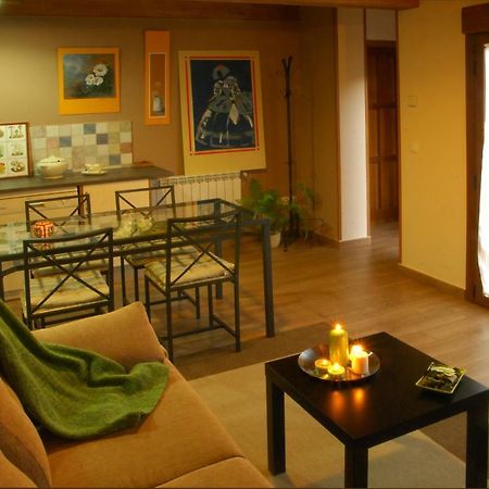 شقة La Casita De Adanero المظهر الخارجي الصورة