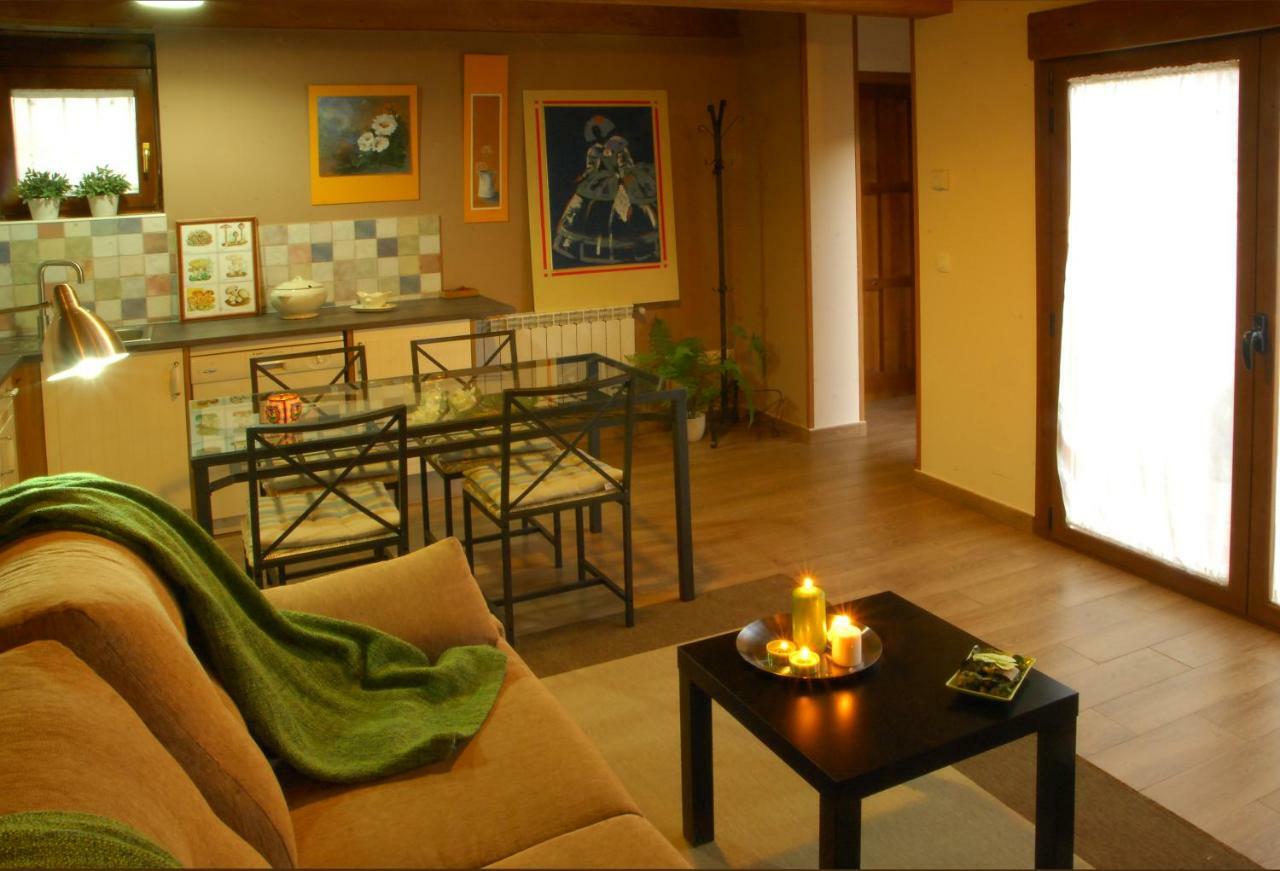 شقة La Casita De Adanero المظهر الخارجي الصورة